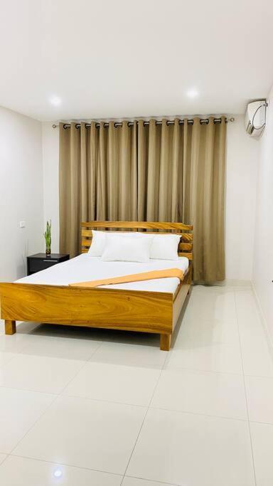 Lovely 4-Bedroom Holiday Home With Free Parking. 라우토카 외부 사진